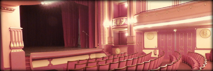 Théâtre municipal à Lavault-Sainte-Anne
