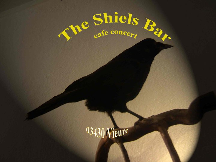 Shiels Bar à Vieure