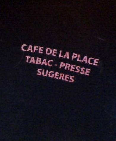 Café de la Place à Sugères