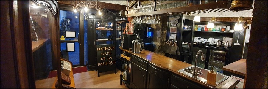 Café de la Basilique à Brioude - 43