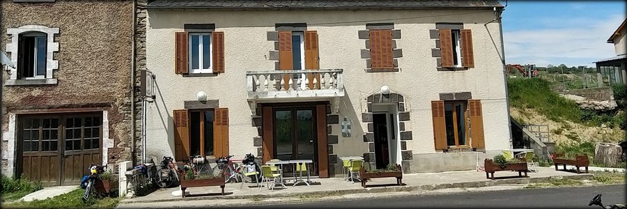 Les Gentianes à Anzat-le-Luguet
