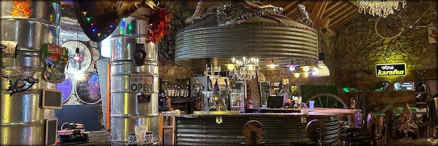 West Angus Saloon à La Chapelle-d'Aurec - 43