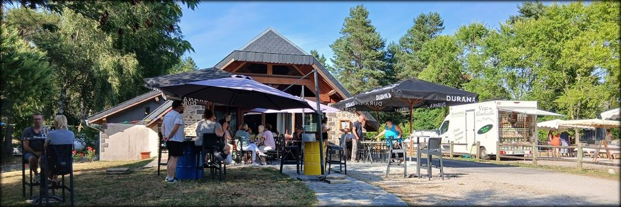 La Maison du Pêcheur à l'Étang de Farges à St-Germain-près-Herment - 63