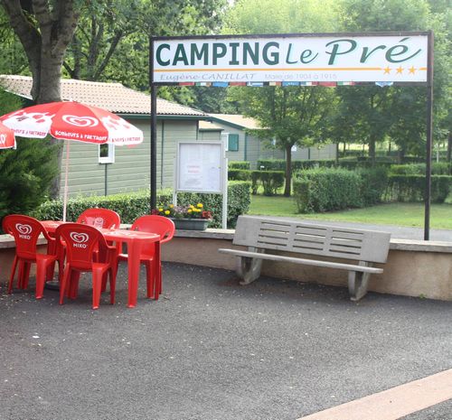 Camping Le Pré à Montaigut-le-Blanc - 63