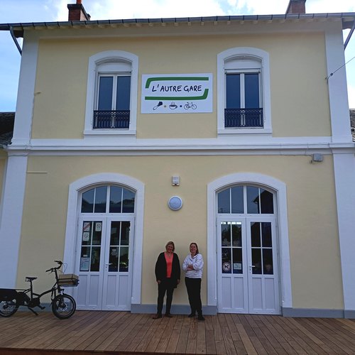 L'Autre Gare à Villeneuve-sur-Allier
