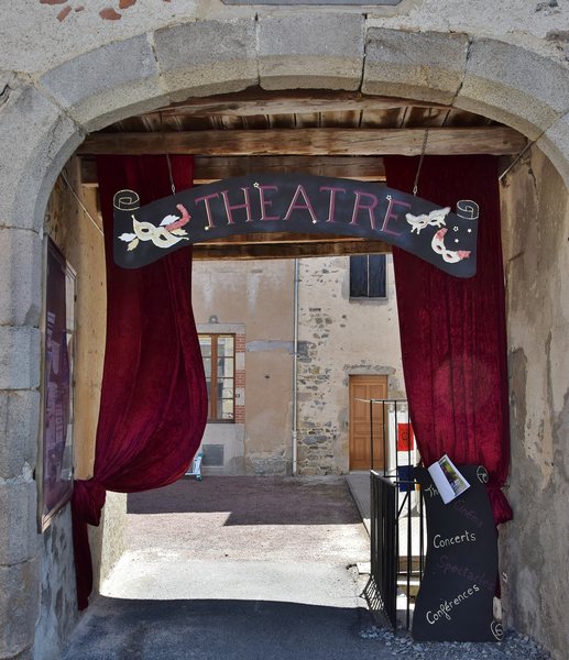 Théâtre des Masques à Ferrières-sur-Sichon