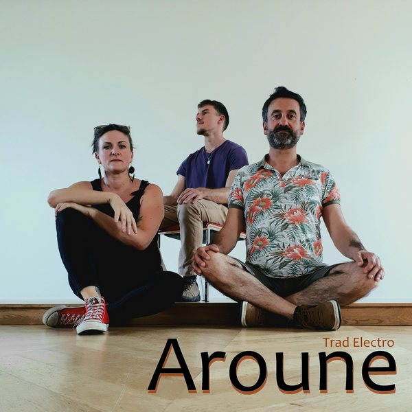 Aroune
