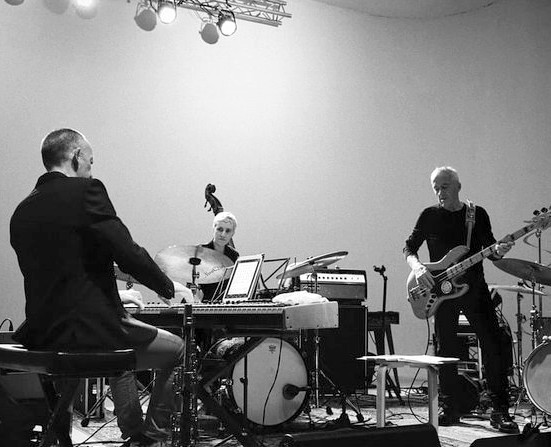 Crossroad Trio