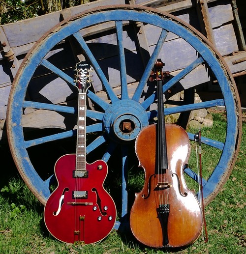 Les Boîtes à Cordes
